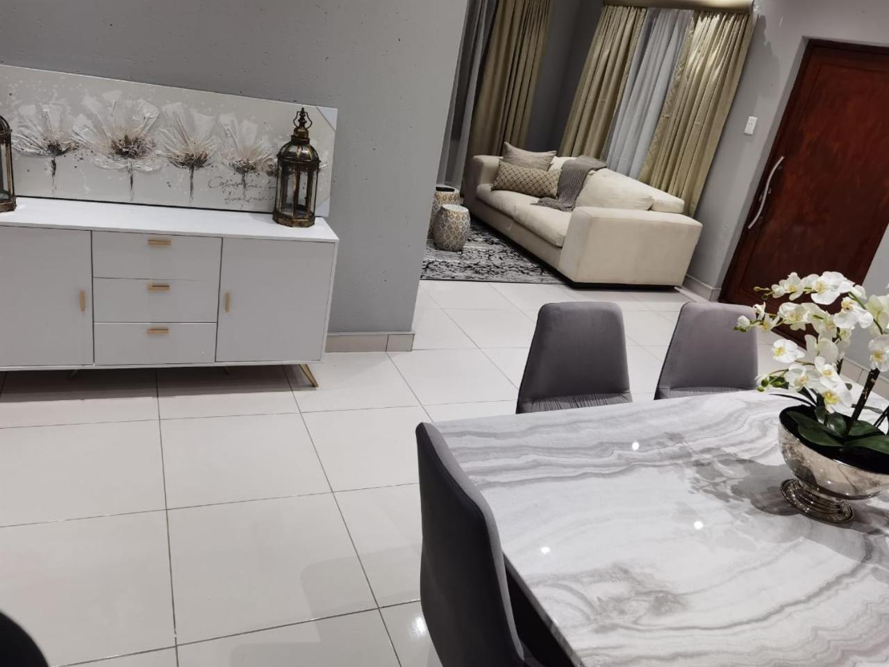 Kings View Exclusive Villas Pretoria-Noord 外观 照片